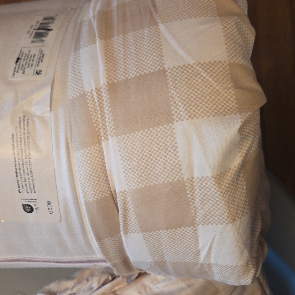Room Essentials Comforter & Sheet Cozy Cream Checkered Set - Twin/Twin XL NEW - Picture 5 of 10